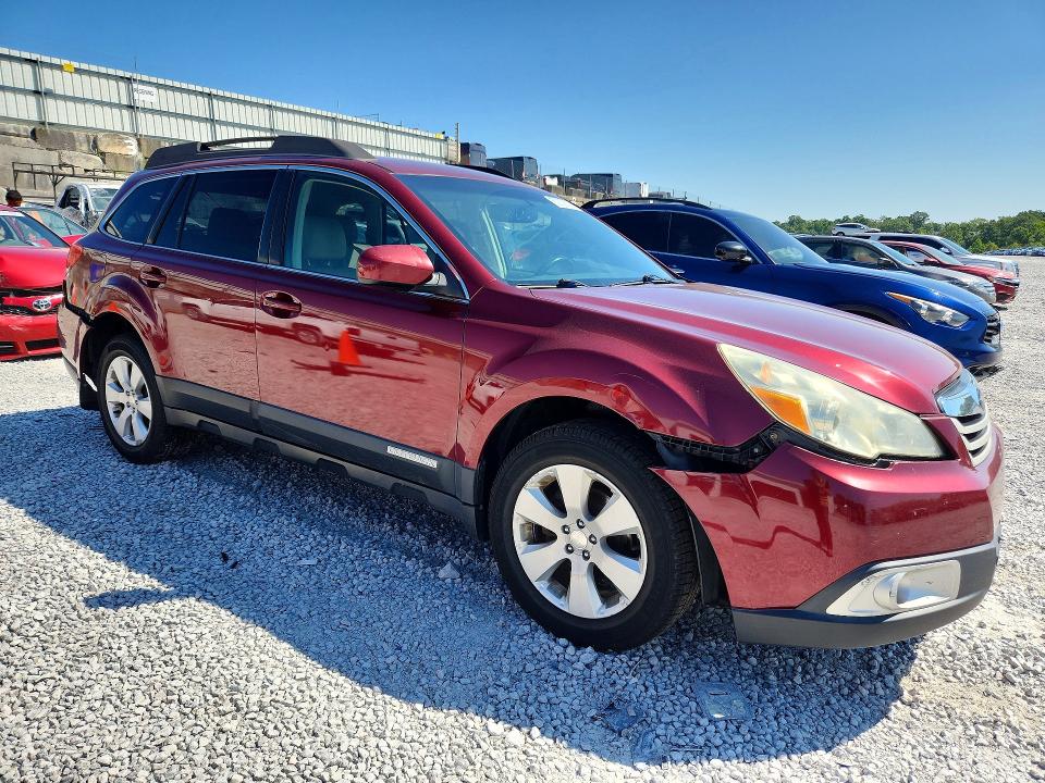 63300636 :رقم المزاد ، 4S4BRCFC1B1335276 vin ، 2011 Subaru Outback مزاد بيع