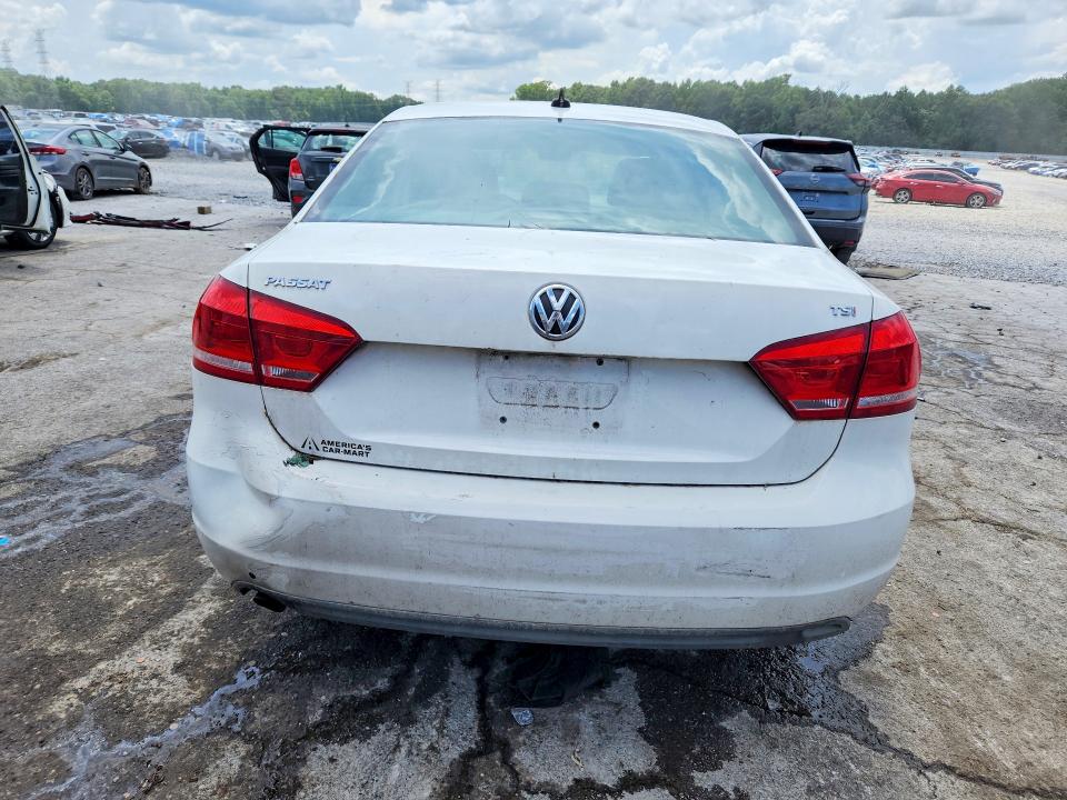 2014 Volkswagen Passat მანქანა იყიდება აუქციონზე, vin: 1VWAT7A36EC073986, აუქციონის ნომერი: 60834136