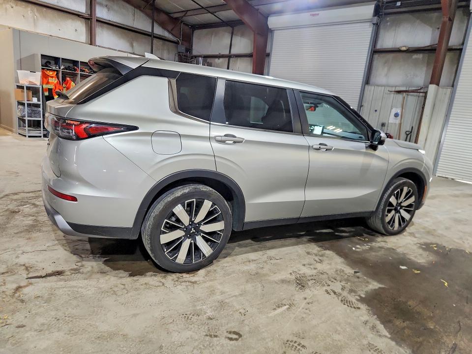 2025 Mitsubishi Outlander მანქანა იყიდება აუქციონზე, vin: JA4J4VA86SZ037167, აუქციონის ნომერი: 61035116