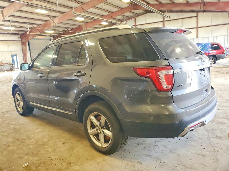 62270206 :رقم المزاد ، 1FM5K8D82GGA33965 vin ، 2016 Ford Explorer مزاد بيع