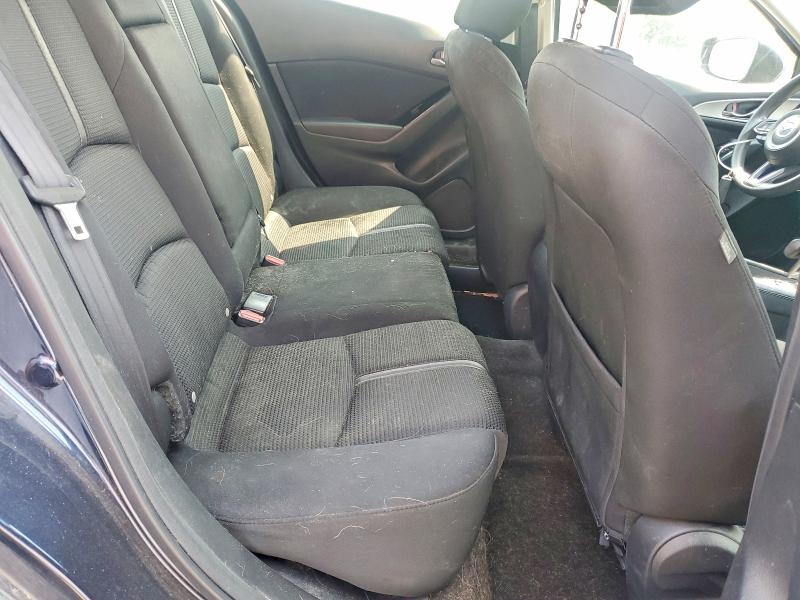 Продаж на аукціоні авто 2018 Mazda 3, vin: 3MZBN1U71JM211274, номер лоту: 61103686