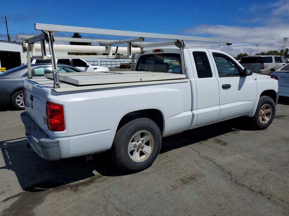 2008 Dodge Dakota მანქანა იყიდება აუქციონზე, vin: 1D3HE32N18S590358, აუქციონის ნომერი: 61965796