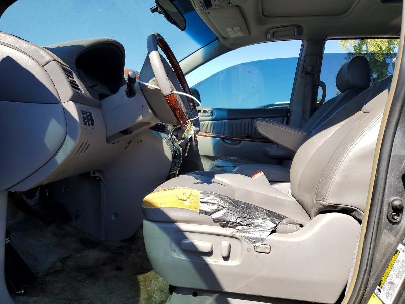 2005 Toyota Sienna მანქანა იყიდება აუქციონზე, vin: 5TDBA22C95S048867, აუქციონის ნომერი: 63411196