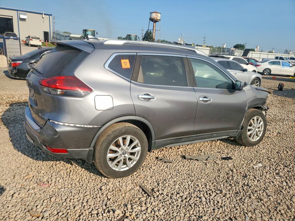 60815406 :رقم المزاد ، KNMAT2MV4JP608299 vin ، 2018 Nissan Rogue مزاد بيع