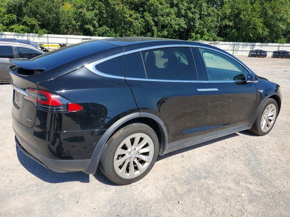 Продажа на аукционе авто 2016 Tesla Model X, vin: 5YJXCAE28GF008736, номер лота: 59703776