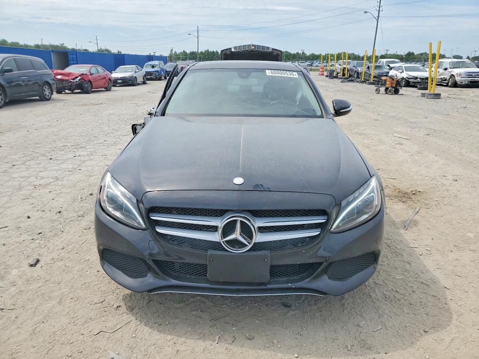 60000536 :رقم المزاد ، 55SWF4KB3GU103292 vin ، 2016 Mercedes-benz C مزاد بيع