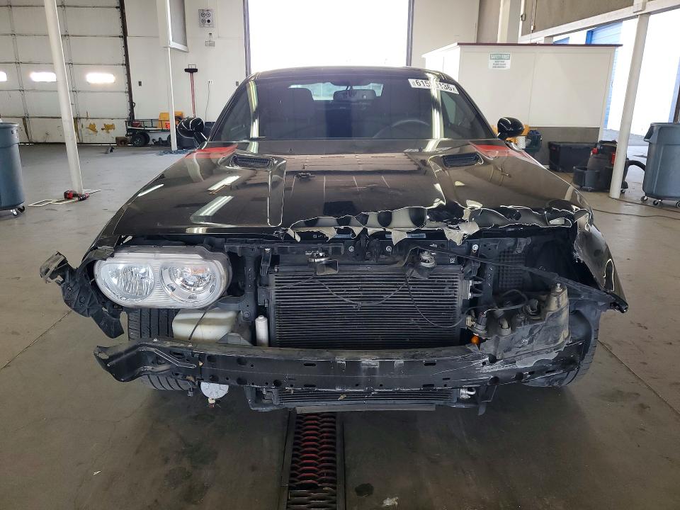 61560136 :رقم المزاد ، 2C3CDYAG2EH299381 vin ، 2014 Dodge Challenger مزاد بيع