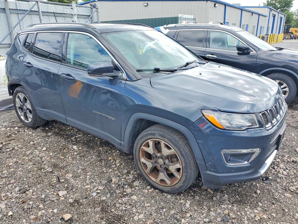 61872016 :رقم المزاد ، 3C4NJCCB0JT211558 vin ، 2018 Jeep Compass مزاد بيع