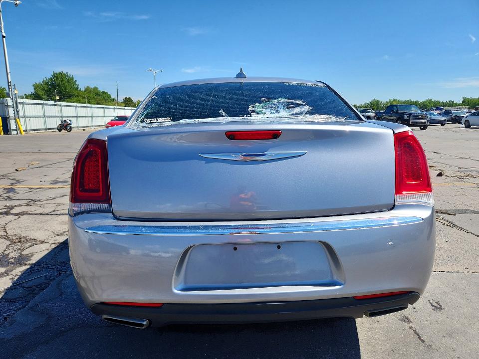 62706496 :رقم المزاد ، 2C3CCAKG0HH566613 vin ، 2017 Chrysler 300c مزاد بيع