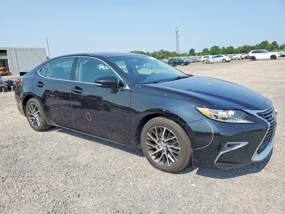 60515206 :رقم المزاد ، 58ABK1GG2GU025288 vin ، 2016 Lexus Es مزاد بيع