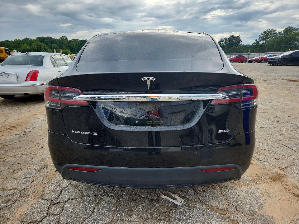 61060596 :رقم المزاد ، 5YJXCAE28GF002368 vin ، 2016 Tesla Model X مزاد بيع