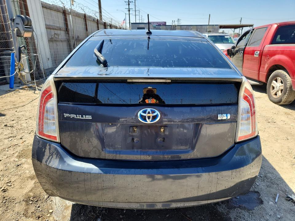 63429776 :رقم المزاد ، JTDKN3DU4D5606645 vin ، 2013 Toyota Prius مزاد بيع