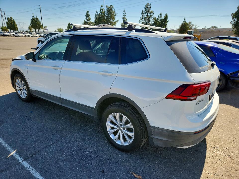 61166206 :رقم المزاد ، 3VV3B7AX8KM024589 vin ، 2019 Volkswagen Tiguan مزاد بيع