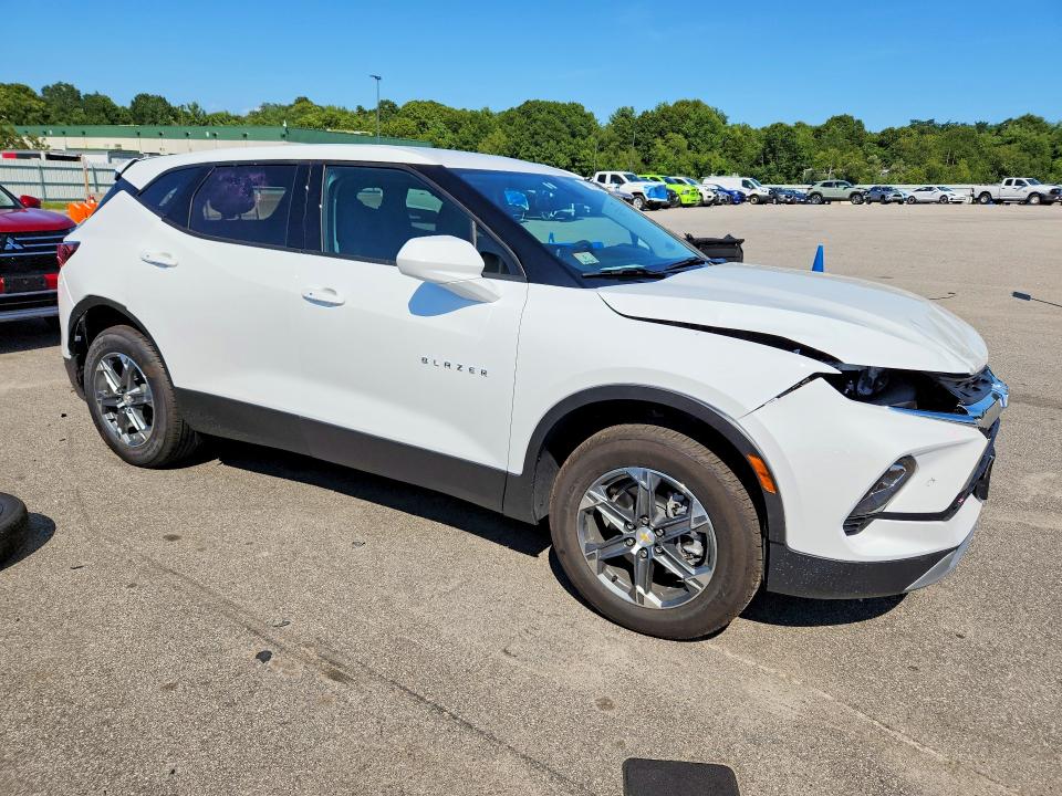 Продаж на аукціоні авто 2026 Chevrolet Blazer, vin: 3GNKBCR46TS174377, номер лоту: 62023796