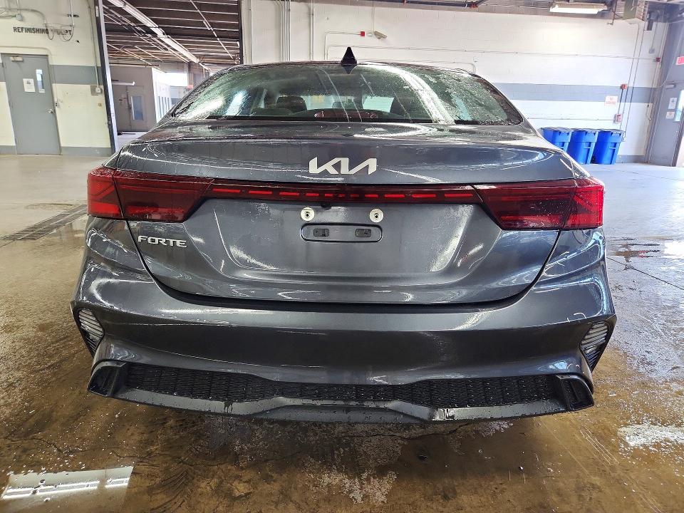 2023 Kia Forte მანქანა იყიდება აუქციონზე, vin: 3KPF24AD8PE615569, აუქციონის ნომერი: 62274376