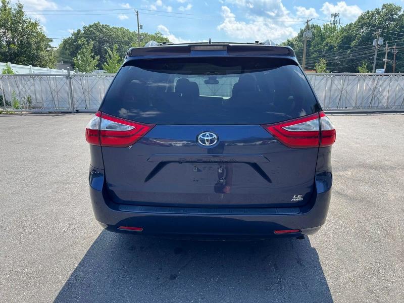 2018 Toyota Sienna მანქანა იყიდება აუქციონზე, vin: 5TDJZ3DC1JS189479, აუქციონის ნომერი: 61314106
