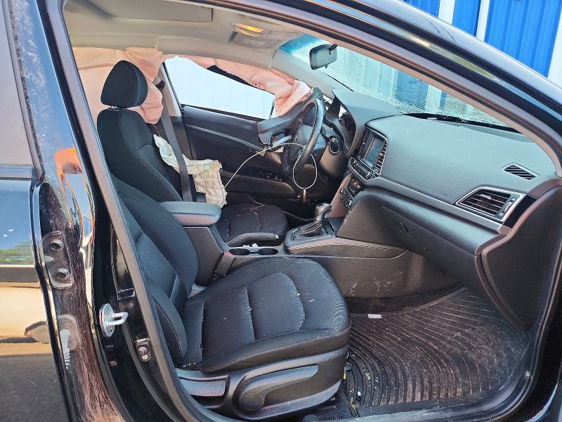 2017 Hyundai Elantra მანქანა იყიდება აუქციონზე, vin: KMHD84LF5HU176754, აუქციონის ნომერი: 60469136