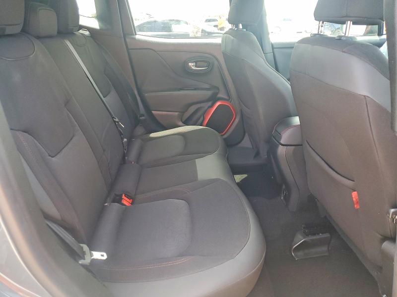 60681306 :رقم المزاد ، ZACCJBCTXGPC92093 vin ، 2016 Jeep Renegade مزاد بيع