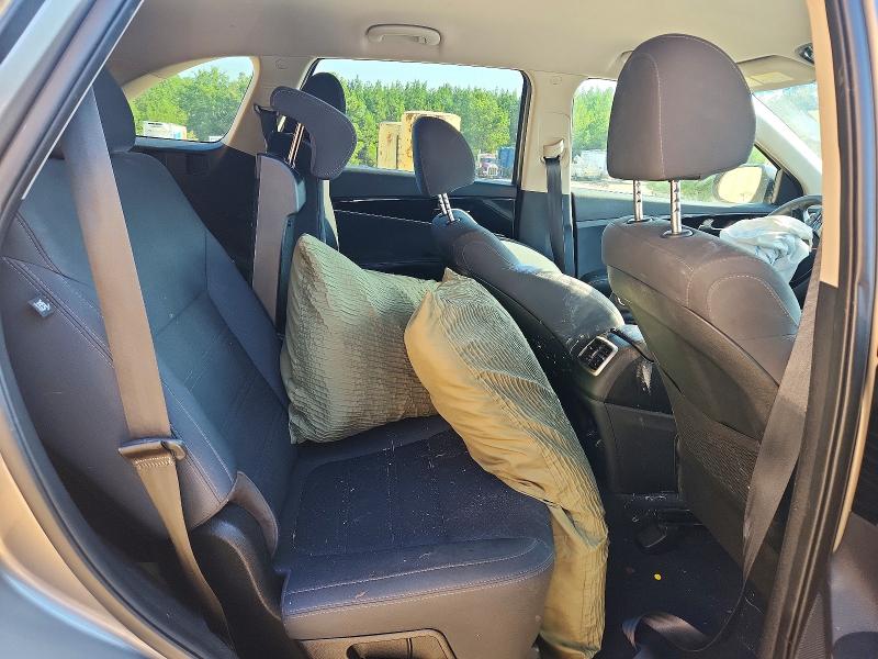 60327946 :رقم المزاد ، 5XYPG4A39KG531012 vin ، 2019 Kia Sorento مزاد بيع
