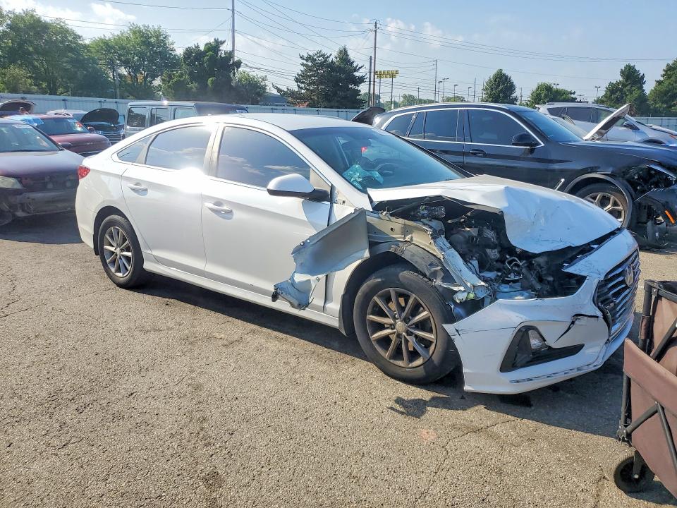 59323886 :رقم المزاد ، 5NPE24AF5JH725642 vin ، 2018 Hyundai Sonata مزاد بيع