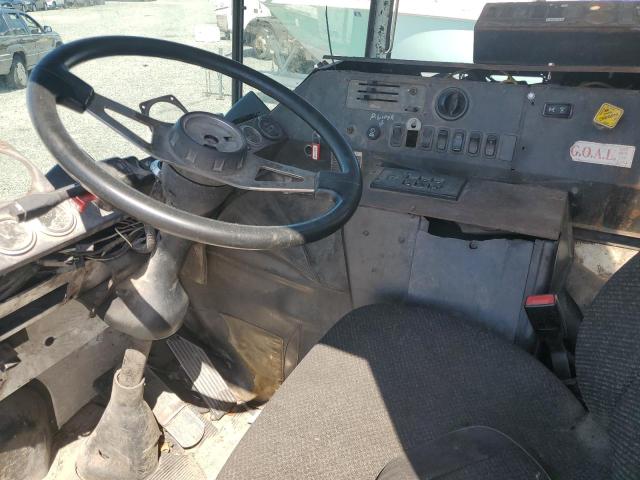 62078826 :رقم المزاد ، 1M2K189C45M027554 vin ، 2005 Mack Mr600 مزاد بيع