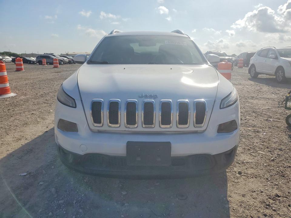 63031876 :رقم المزاد ، 1C4PJLCB9JD539141 vin ، 2018 Jeep Cherokee مزاد بيع
