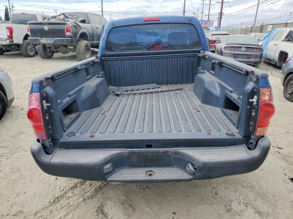 62009136 :رقم المزاد ، 5TENX22N28Z511033 vin ، 2008 Toyota Tacoma مزاد بيع