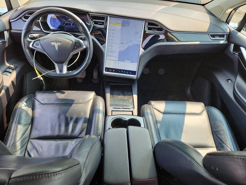 61735366 :رقم المزاد ، 5YJXCBE27GF022696 vin ، 2016 Tesla Model X مزاد بيع