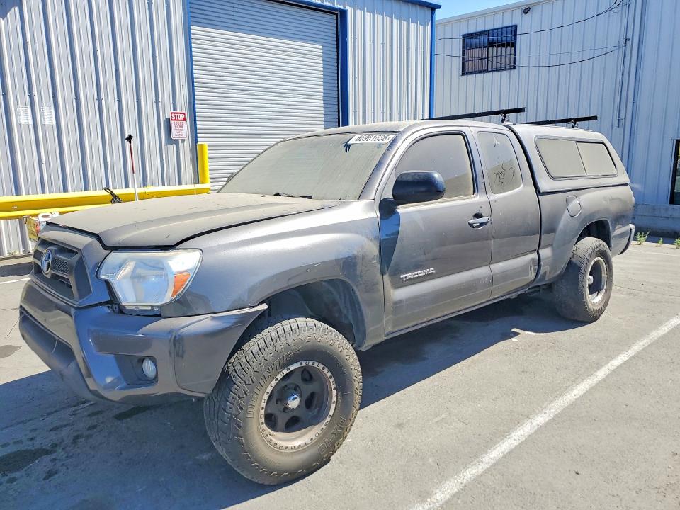 Продажа на аукционе авто 2012 Toyota Tacoma, vin: 5TFTX4CN0CX015973, номер лота: 60901036