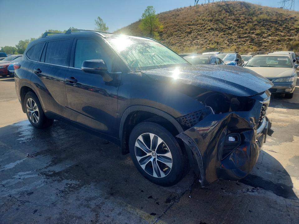 60129006 :رقم المزاد ، 5TDHZRBH9LS514401 vin ، 2020 Toyota Highlander مزاد بيع