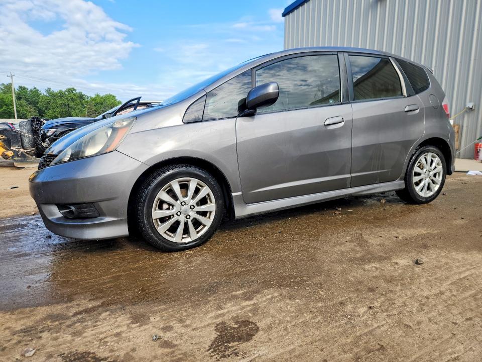 59734776 :رقم المزاد ، JHMGE8H59DC076284 vin ، 2013 Honda Fit مزاد بيع