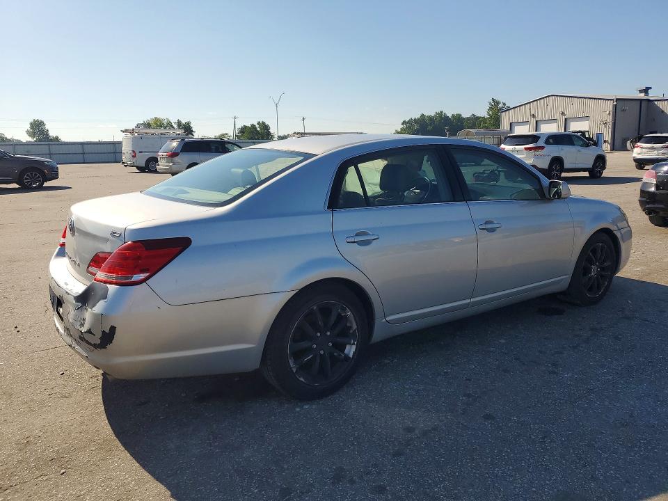 2005 Toyota Avalon მანქანა იყიდება აუქციონზე, vin: 4T1BK36B25U007718, აუქციონის ნომერი: 60578646