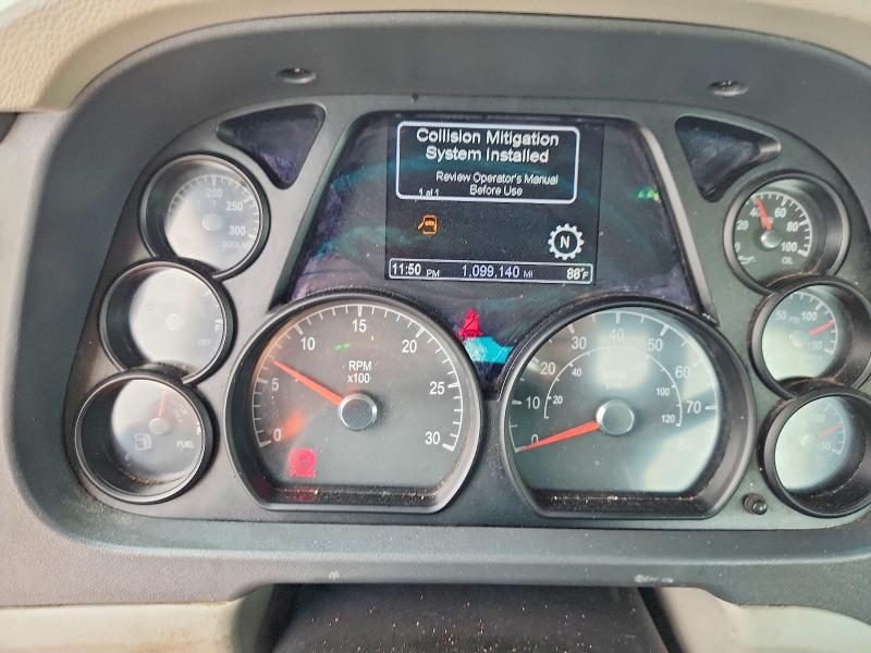 Продаж на аукціоні авто 2018 Peterbilt 579, vin: 1XPBA48X2JD478380, номер лоту: 61967866
