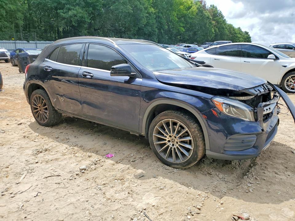 61782096 :رقم المزاد ، WDCTG4EB9JJ434689 vin ، 2018 Mercedes-benz Gla مزاد بيع