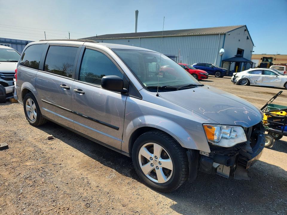 61396086 :رقم المزاد ، 2C4RDGBG2GR220819 vin ، 2016 Dodge Grand Caravan مزاد بيع