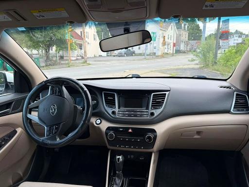 Продажа на аукционе авто 2017 Hyundai Tucson, vin: KM8J3CA28HU295247, номер лота: 63611796