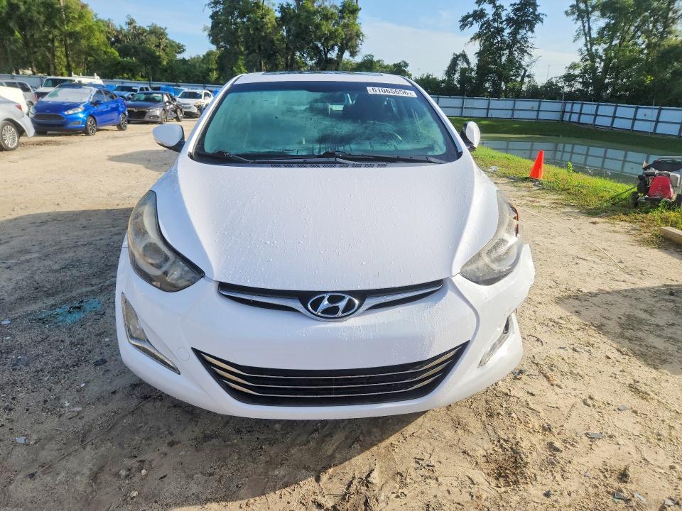61065656 :رقم المزاد ، KMHDH4AH7FU229617 vin ، 2015 Hyundai Elantra مزاد بيع