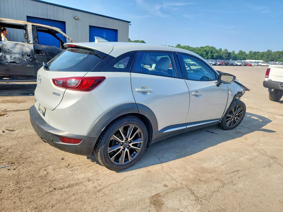 61035776 :رقم المزاد ، JM1DKFD78G0139258 vin ، 2016 Mazda Cx-3 مزاد بيع