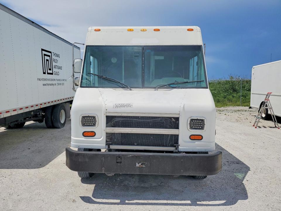 50566696 :رقم المزاد ، 5B4KP42U743389452 vin ، 2004 Workhorse P42 مزاد بيع