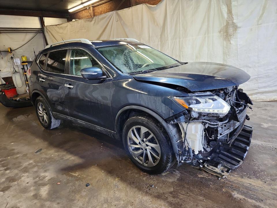 61576546 :رقم المزاد ، 5N1AT2MVXFC900291 vin ، 2015 Nissan Rogue مزاد بيع