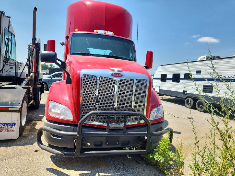 Продажа на аукционе авто 2021 Peterbilt 579, vin: 1XPBD49X7MD756099, номер лота: 60494186