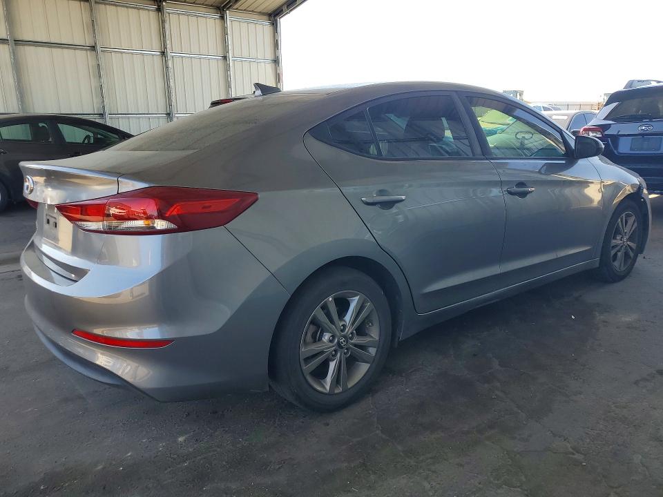 Продажа на аукционе авто 2018 Hyundai Elantra, vin: 5NPD84LF8JH258904, номер лота: 62695626