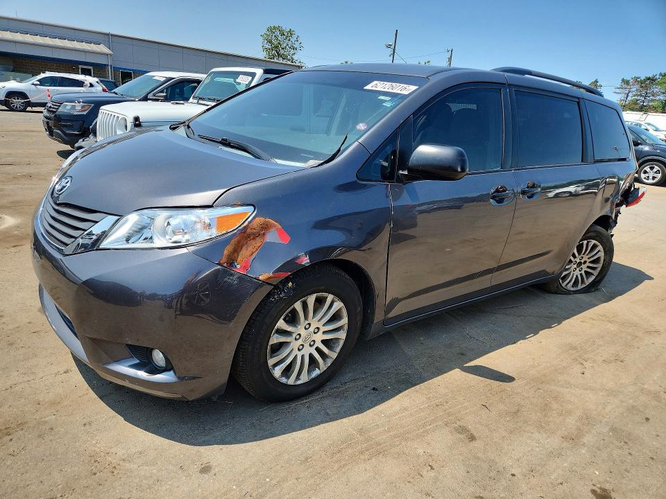 Auction sale of the 2014 Toyota Sienna, vin: 5TDYK3DC7ES450607, lot number: 62126016