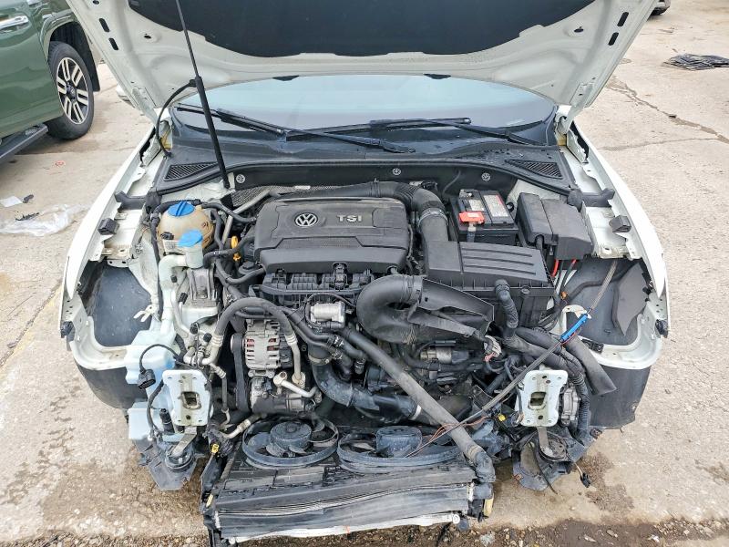 2017 Volkswagen Passat მანქანა იყიდება აუქციონზე, vin: 1VWGT7A32HC037503, აუქციონის ნომერი: 59972366