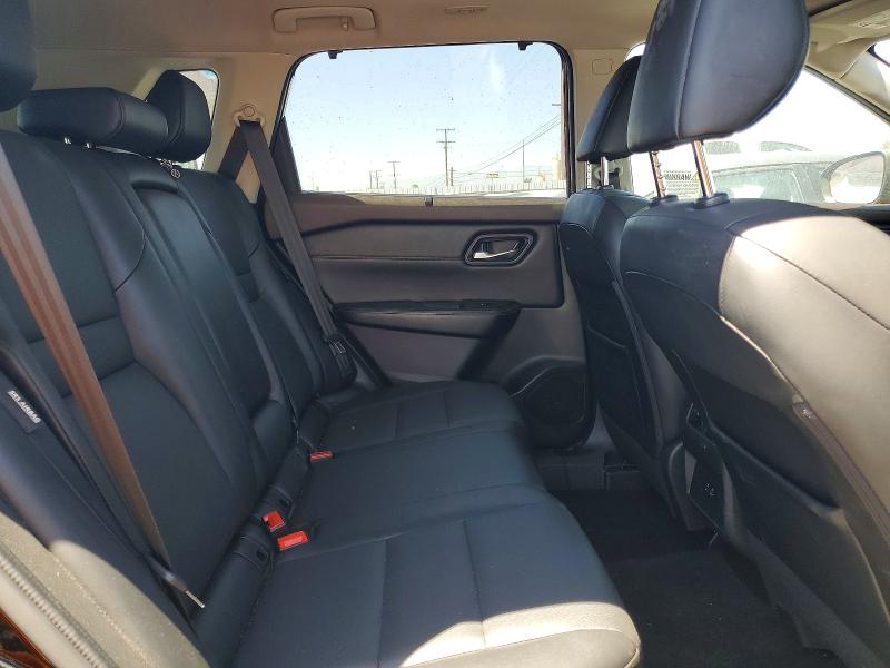 63379756 :رقم المزاد ، JN8BT3BA4NW043837 vin ، 2022 Nissan Rogue مزاد بيع
