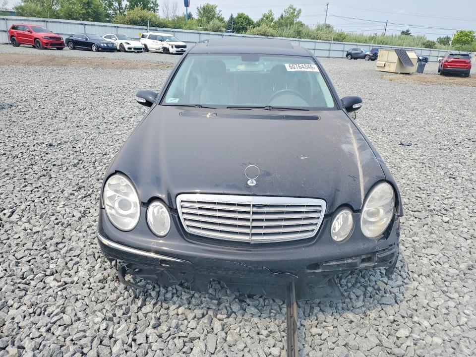 60764346 :رقم المزاد ، WDBUF56J16A817752 vin ، 2006 Mercedes-benz E مزاد بيع