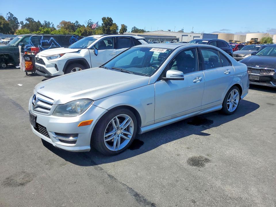59118106 :رقم المزاد ، WDDGF4HB9CR206062 vin ، 2012 Mercedes-benz C مزاد بيع