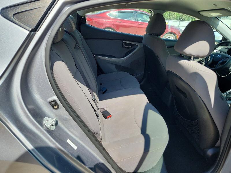 62277466 :رقم المزاد ، KMHDH4AE2FU222239 vin ، 2015 Hyundai Elantra مزاد بيع