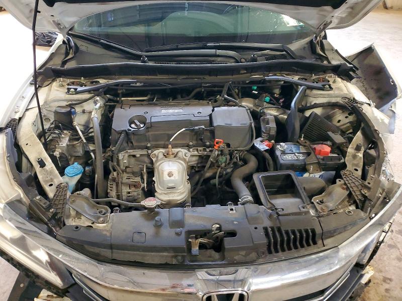 61911716 :رقم المزاد ، 1HGCR2F5XGA201153 vin ، 2016 Honda Accord مزاد بيع