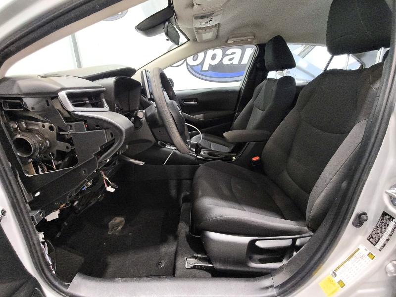 61231546 :رقم المزاد ، 5YFEPMAE1MP164422 vin ، 2021 Toyota Corolla مزاد بيع
